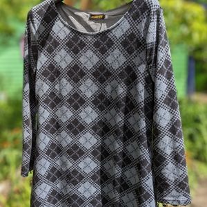 Cozy faux double-layered tunic, used, large